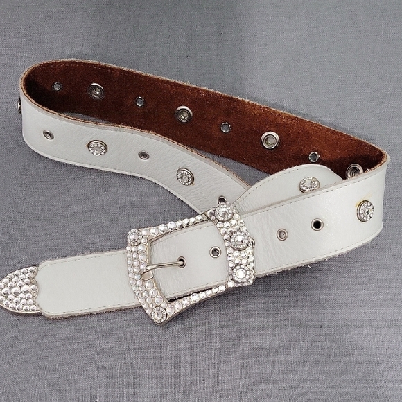 Michelle Monroe Vintage 80"s & 90's White and Silver Women's Belt Size 34 - Picture 2 of 8
